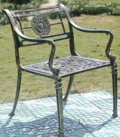 lionheadchair.jpg 20kbs